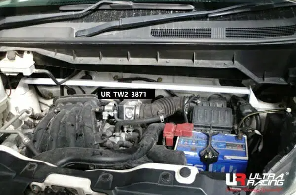 Ultra Racing Nissan NV200 Front Strut Brace