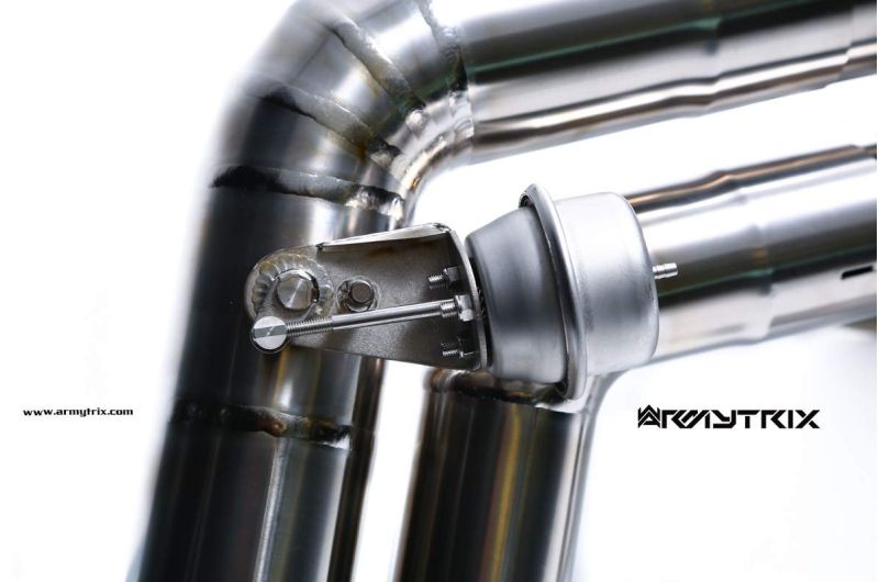 Silencieux Armytrix en acier inoxydable en forme de X + section de tuyau d'échappement Valvetronic + kits de télécommande sans fil pour Audi R8 MKI V10 5.2 FSI Coupé / Spider (2009-2012)
