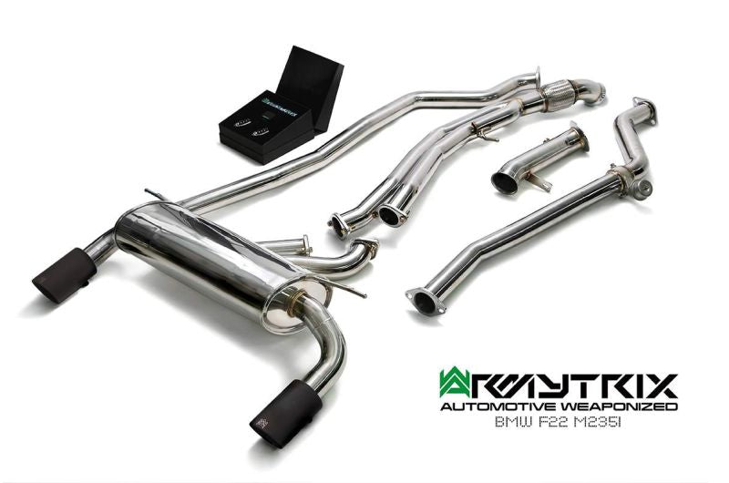 Système d'échappement Armytrix Valvetronic : collecteur avant en Y, collecteur intermédiaire, silencieux Valvetronic, kit de télécommande sans fil et doubles embouts chromés argentés pour BMW F20/F21 M135i (2012-2015)