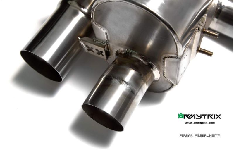 Tuyau d'échappement haute performance Armytrix en acier inoxydable avec revêtement céramique et simulateur de catalyseur pour Ferrari F12 (2012-2017)