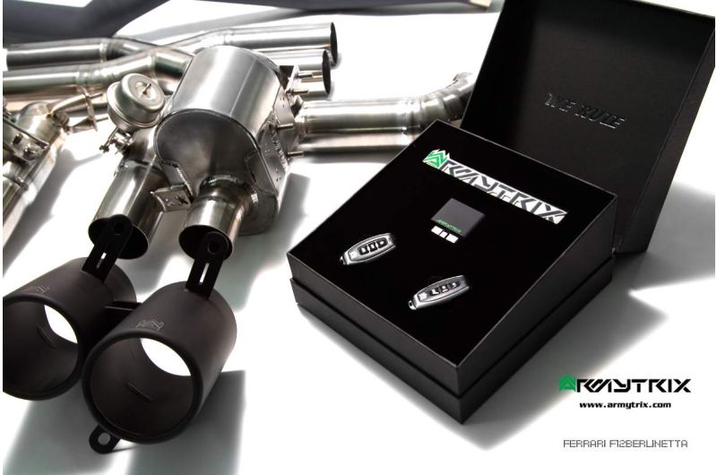 Tuyau d'échappement haute performance Armytrix en acier inoxydable avec revêtement céramique et simulateur de catalyseur pour Ferrari F12 (2012-2017)