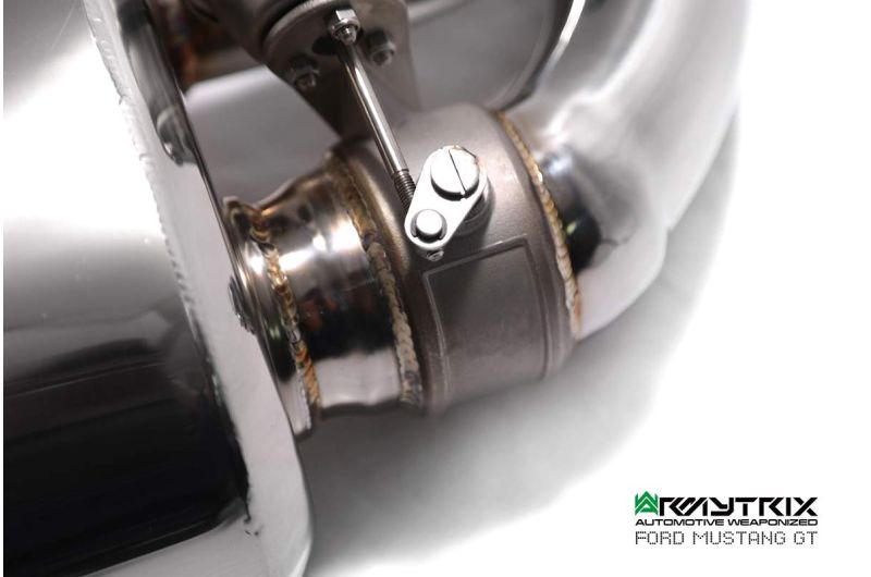 Tuyau d'échappement haute performance Armytrix à revêtement céramique avec simulateur de catalyseur et tuyau de liaison (remplace un côté du convertisseur catalytique) pour Ford Mustang GT Coupé 5.0 V8 MK6 (2015-2017)