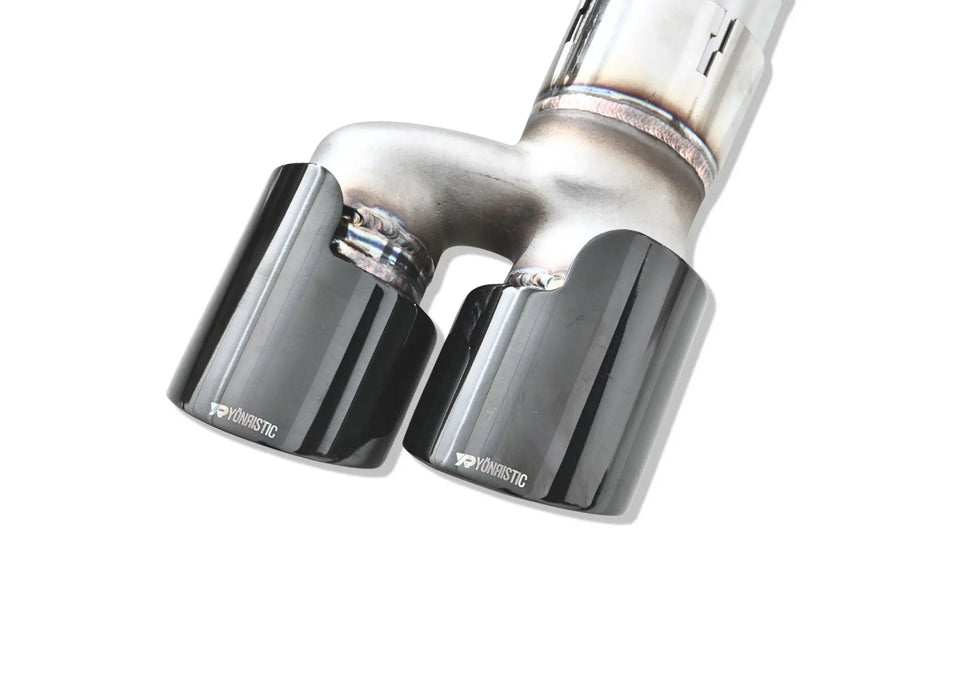 Yonristic Aston Martin Vantage axle-back exhaust - tip finish detail