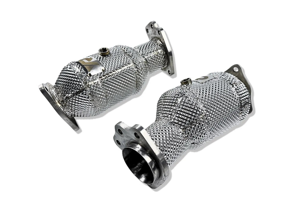 Yonristic MaxFlow cats for the Corvette C8 - O2 sensor bung detail