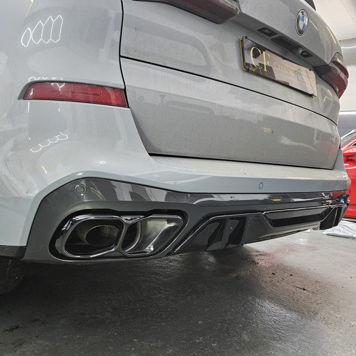 On-Site fitting - Gloss Black Diffuser (with exhaust / bumper off / LED)