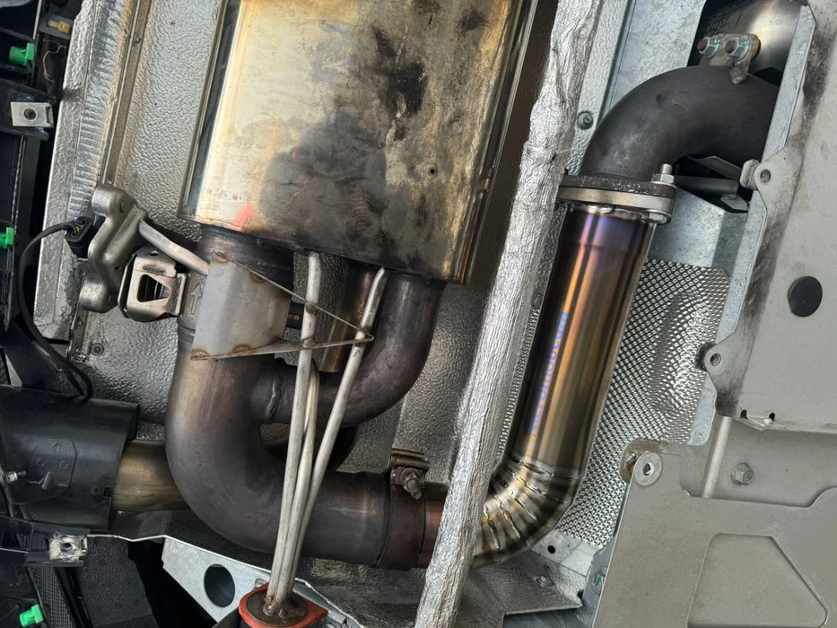 Lotus Emira V6 - Nicromobeum Exhausts